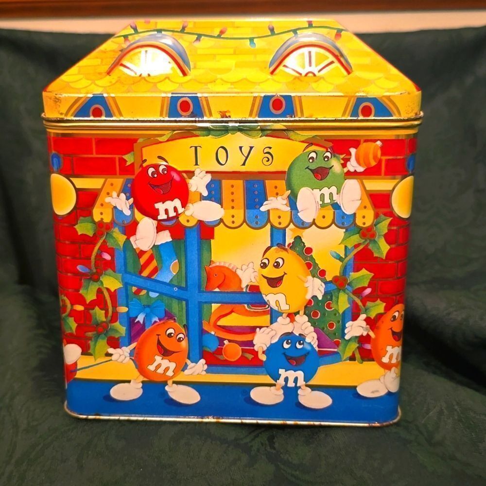 M&Ms Christmas Village Seriesโ Toy Shop Limited editionโcanister 1996